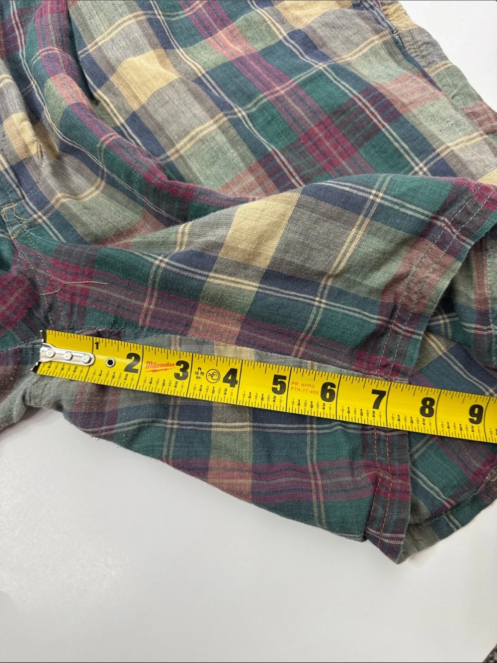 Vintage Bugle Boy Blue Green Red Plaid Cotton Shorts Size 34